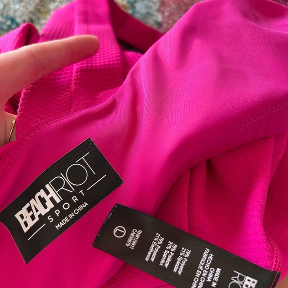 Beach Riot Evelina Bright Fuchsia Waffle Crop Athletic Tank - Picture 4 of 6